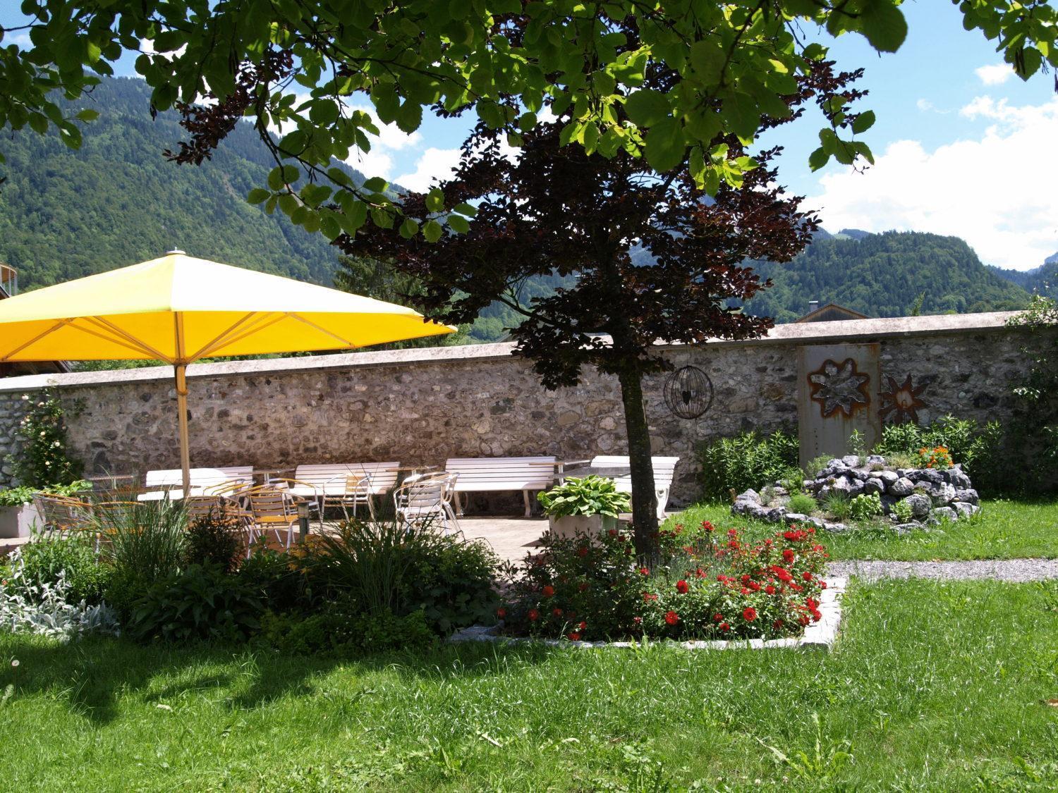 Seminar- Und Gaestehaus Im Kloster Bezau Exterior photo